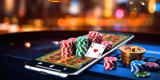 mmk09 App — မြန်မာ ကစားသူ Smartphone ဖြင့် Slots Live Casino ကစားနေပုံ